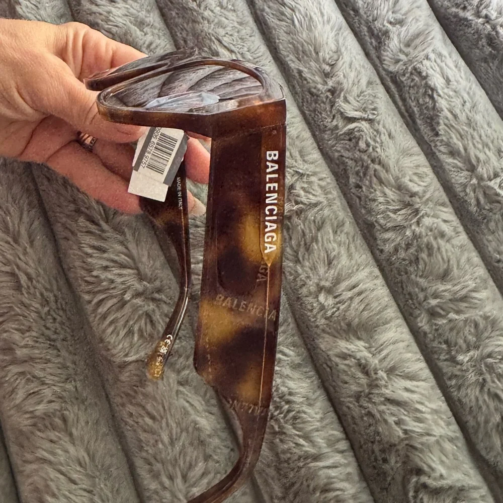 Balenciaga‎ Cat-Eye Sunglasses – Tortoiseshell Logo Frame - Picture 12 of 12